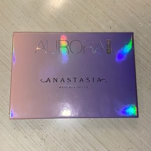 Anastasia Beverly Hills Aurora Glow Kit + FREE GIFT